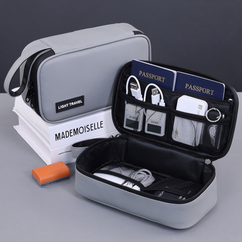 Travel Accessories And Gadgets - Hafif El Tipi Dijital Cihaz Saklama
