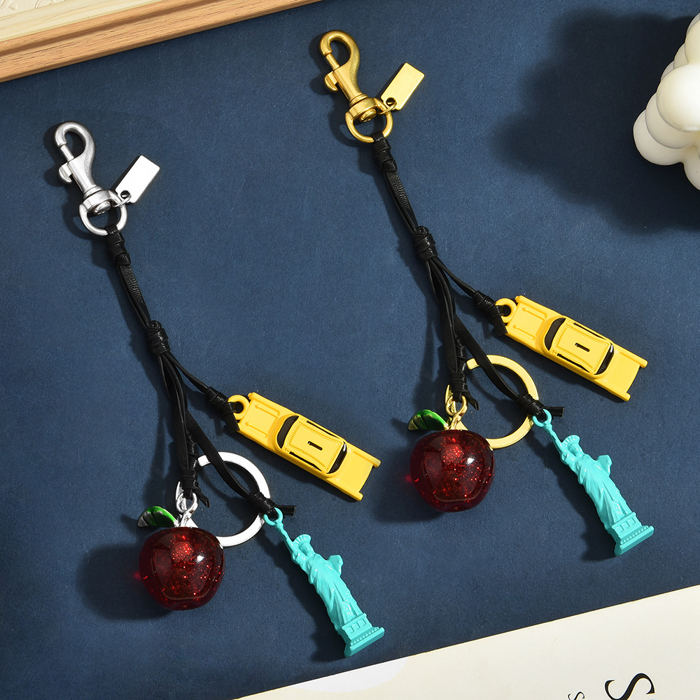 Travel Accessories Apple - New York Şehri Temalı Çoklu Charm
